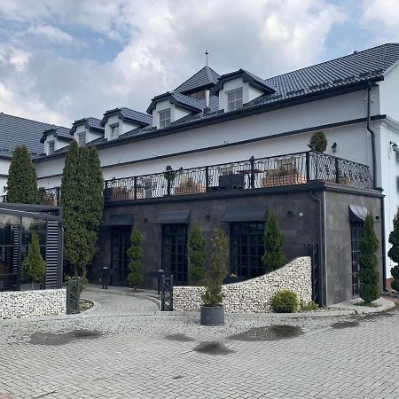 Hotel Kameleon Tarnobrzeg Ngoại thất bức ảnh