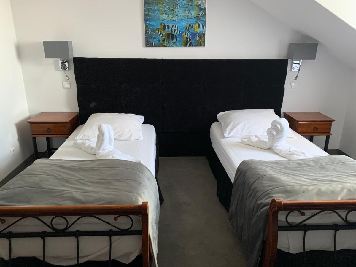 Hotel Kameleon Tarnobrzeg Ngoại thất bức ảnh
