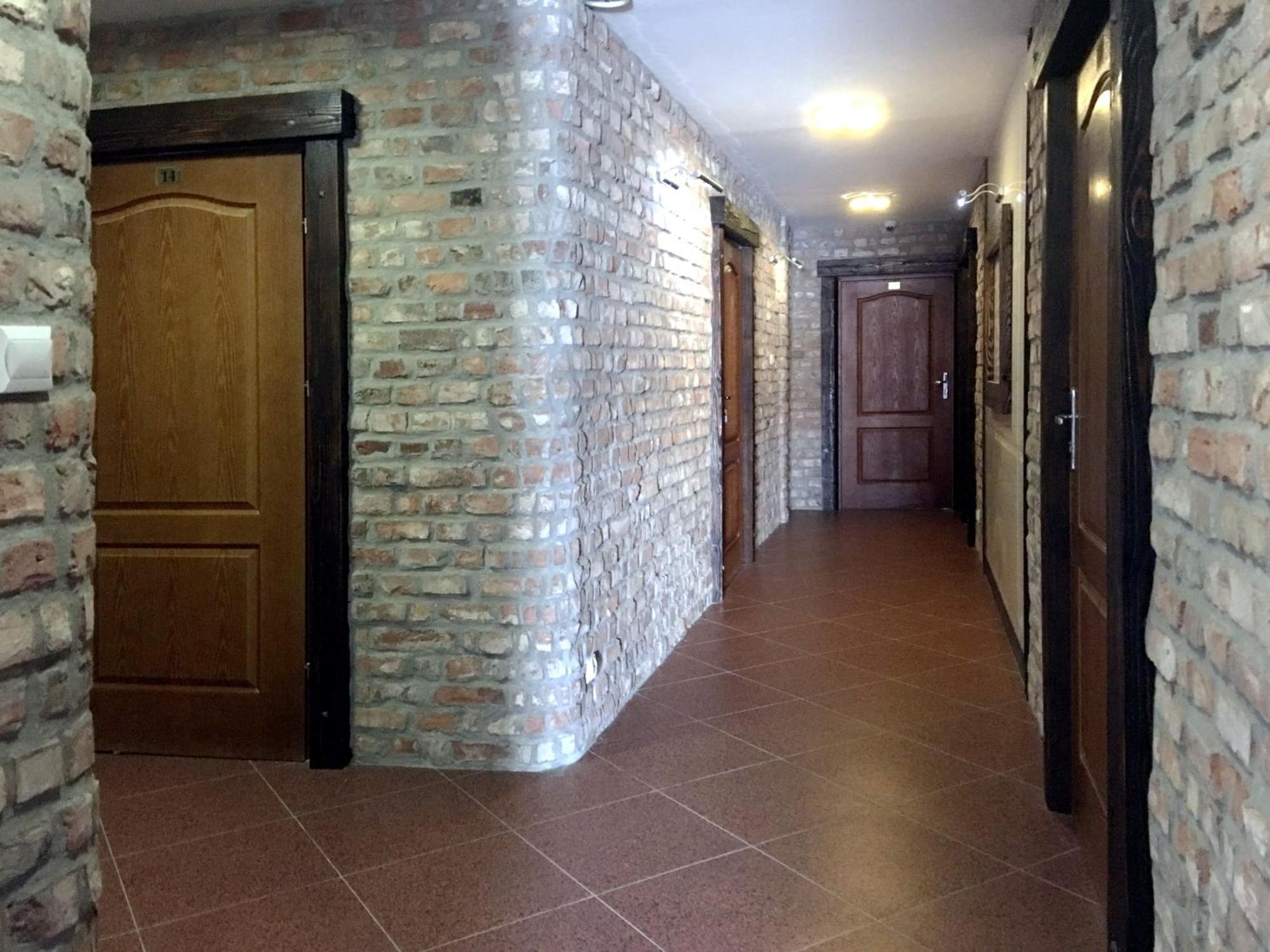 Hotel Kameleon Tarnobrzeg Ngoại thất bức ảnh